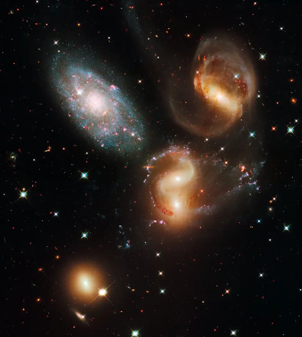 Stephans Quintet Hubble