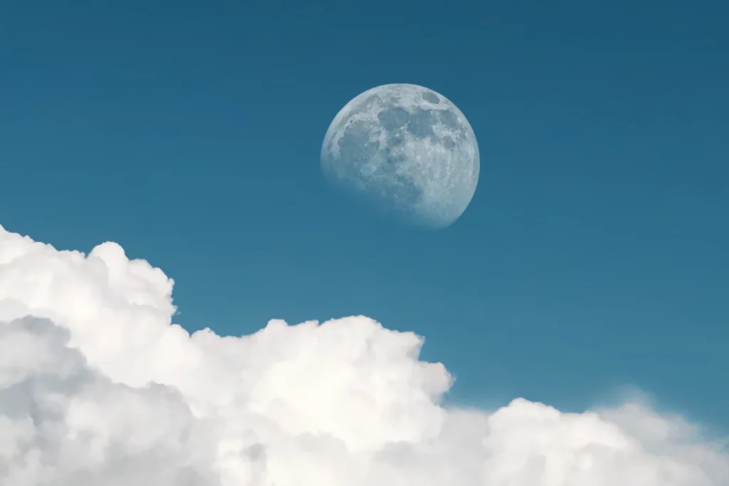 Moon Daytime (Telescope Myths)